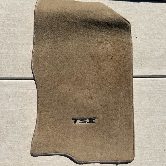 ACURA TSX 2013 tan floor mats - Picture 2 of 13